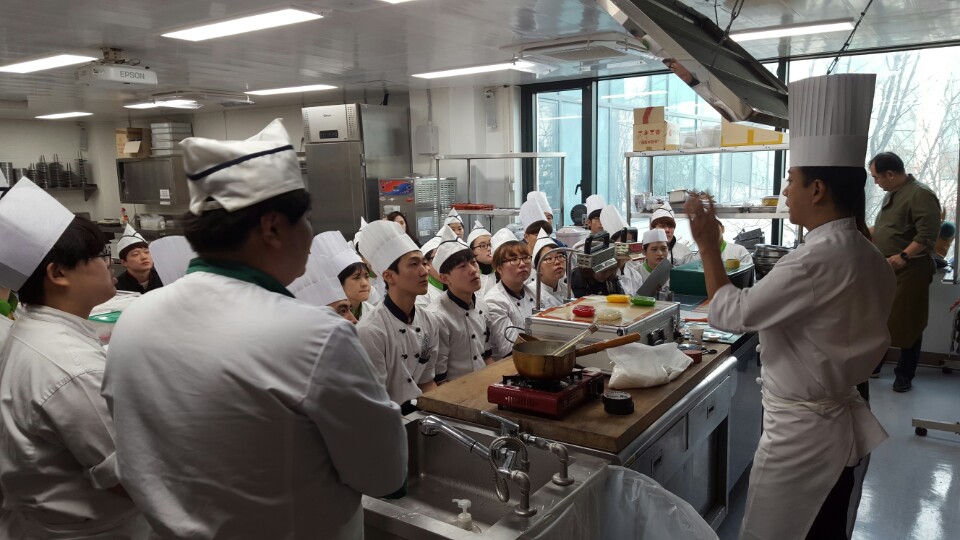 울산과학대학교 호텔조리제빵과>학과게시판 > 갤러리 호텔조리제빵과