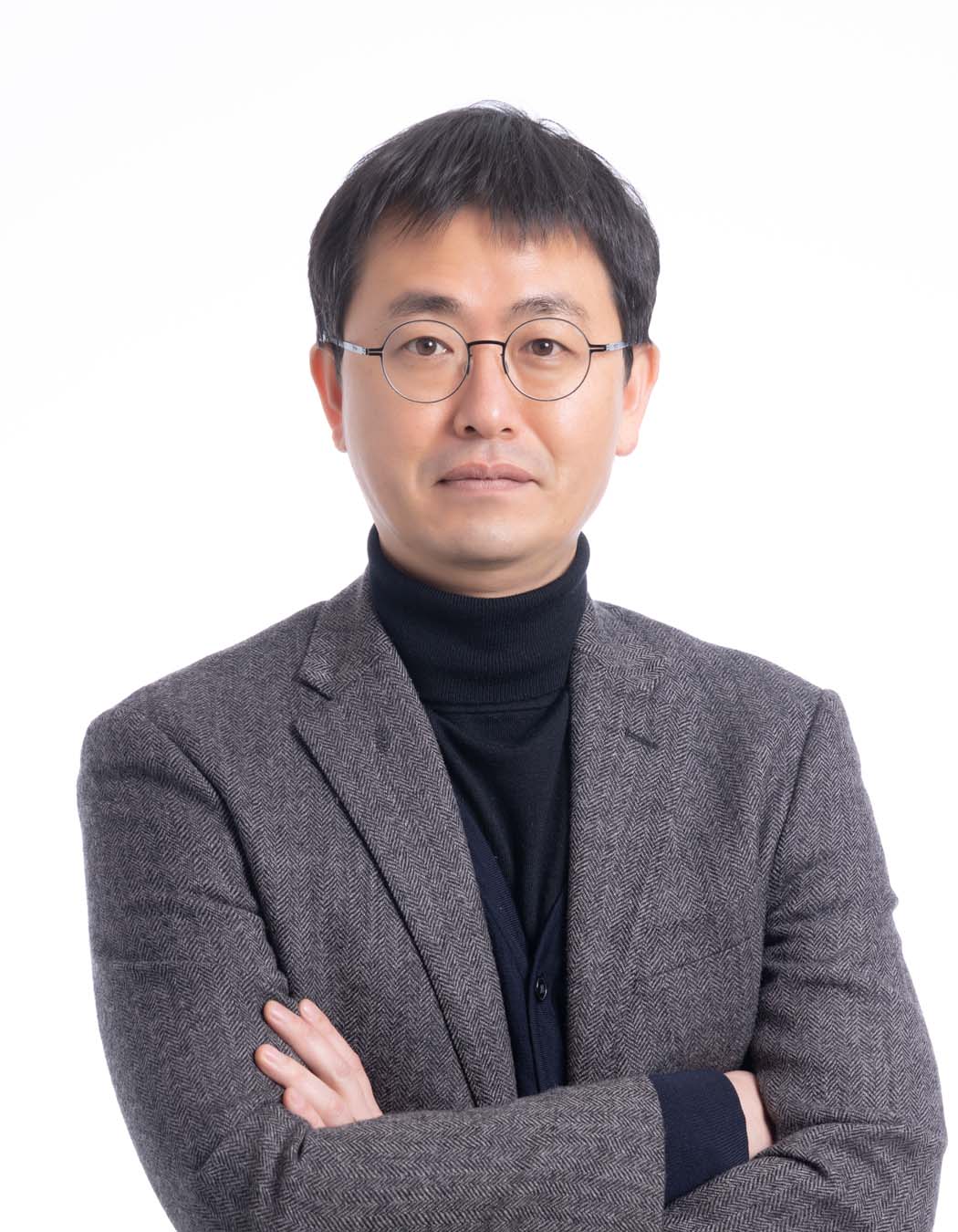 송민석